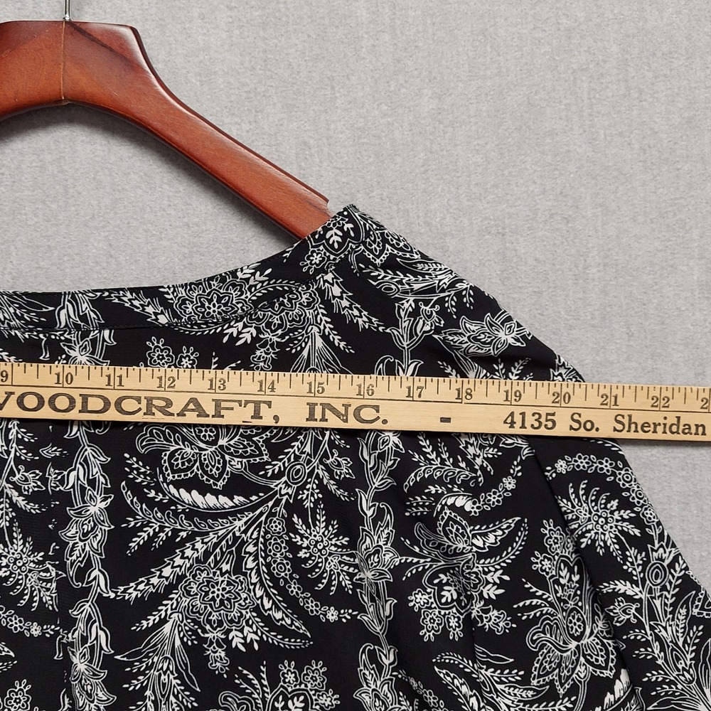 Catherines Button Womens Plus 3X WP Black White 3/4 Roll Tab Floral Tunic Boho - Picture 7 of 11